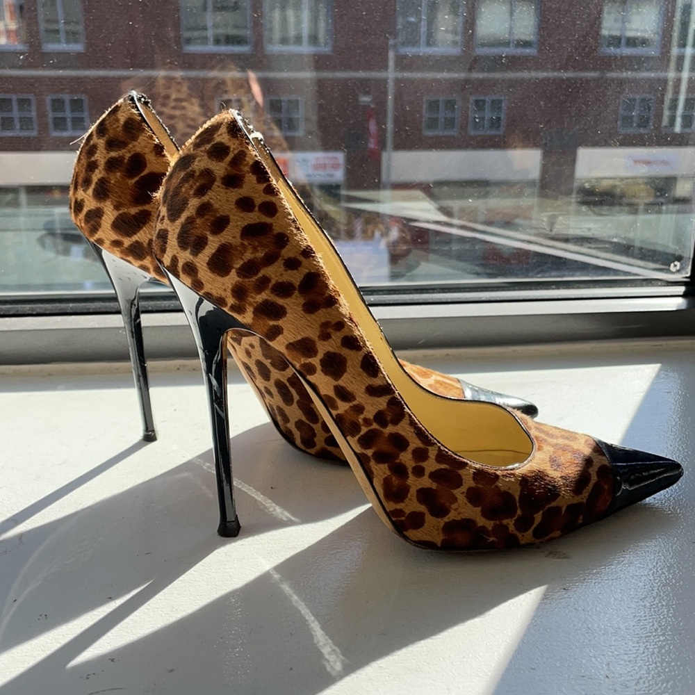 Jimmy Choo size 39 anouk leopard and camel with patent leather toe